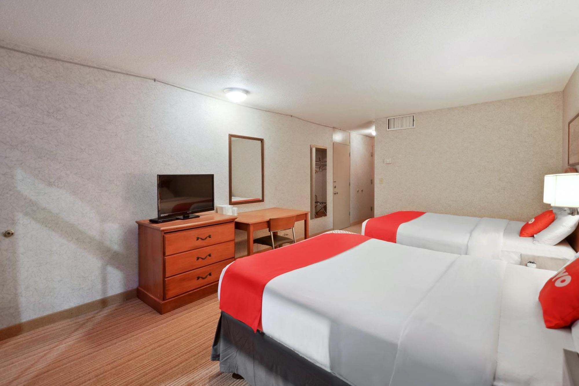 Oyo Hotel Goodland Ks Hwy 24 Bagian luar foto